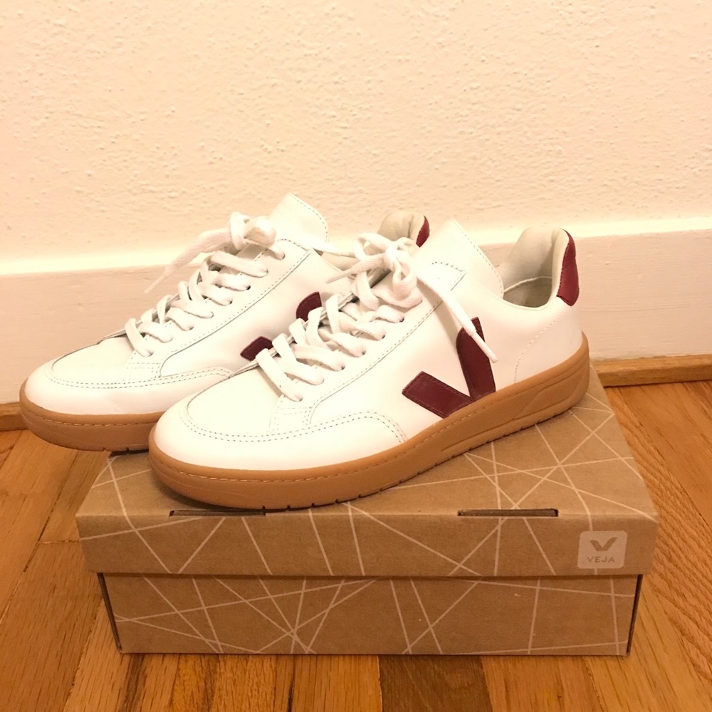 Veja V-12 Sneakers